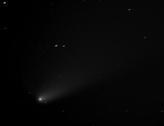 Panstarrs_02_04_13_bw.jpg