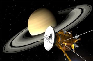 Automaatjaam Cassini Saturni juures