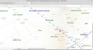 Komeedi C/2022 E3 (ZTF) orbiidi ja ekliptika lõigud tähistaeva taustal