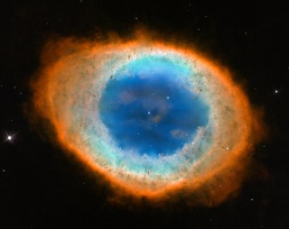 Kaunis planetaarudu M57