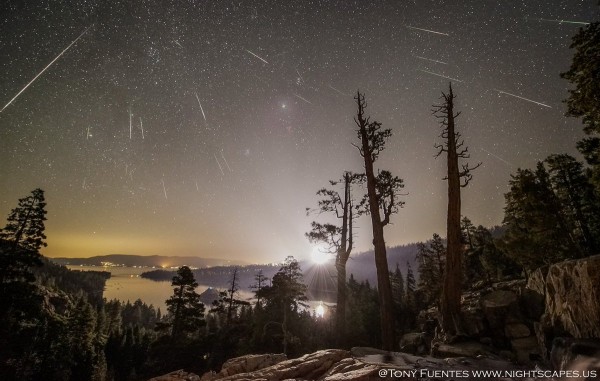 2016. aasta Perseiidide tähesadu jäädvustatud USA Tahoe järve kaldalt. Foto: Tony Fuentes