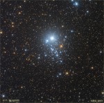 Kassiopeias asuvat ja NGC 457 tähist kandvat täheparve kutsutakse välimuse tõttu ka Öökulli parveks. Foto: Steve Goldberg